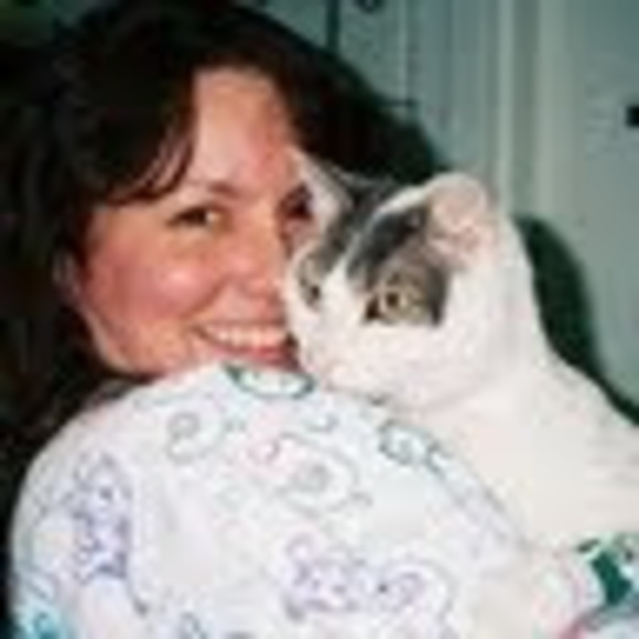 Meet your Posher, Melissa - Picture 1 of 1